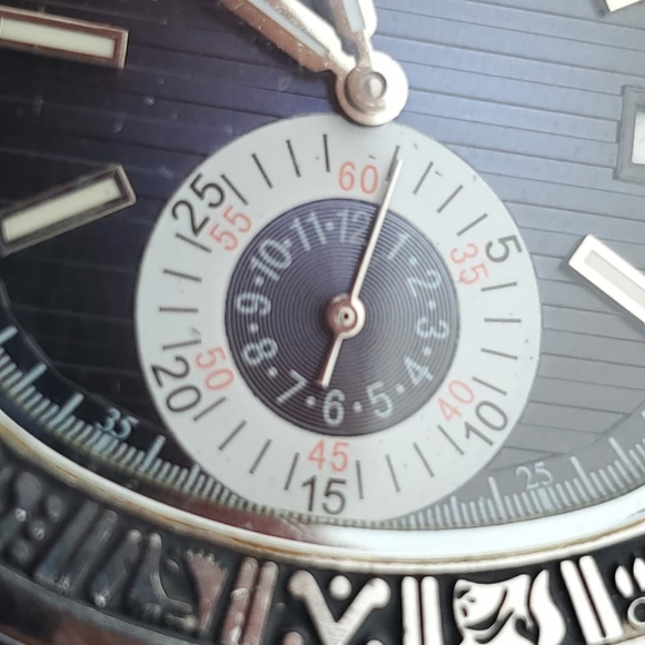 PATEK PHILIPPE NAUTILUS WATCH - Picture 14 of 16